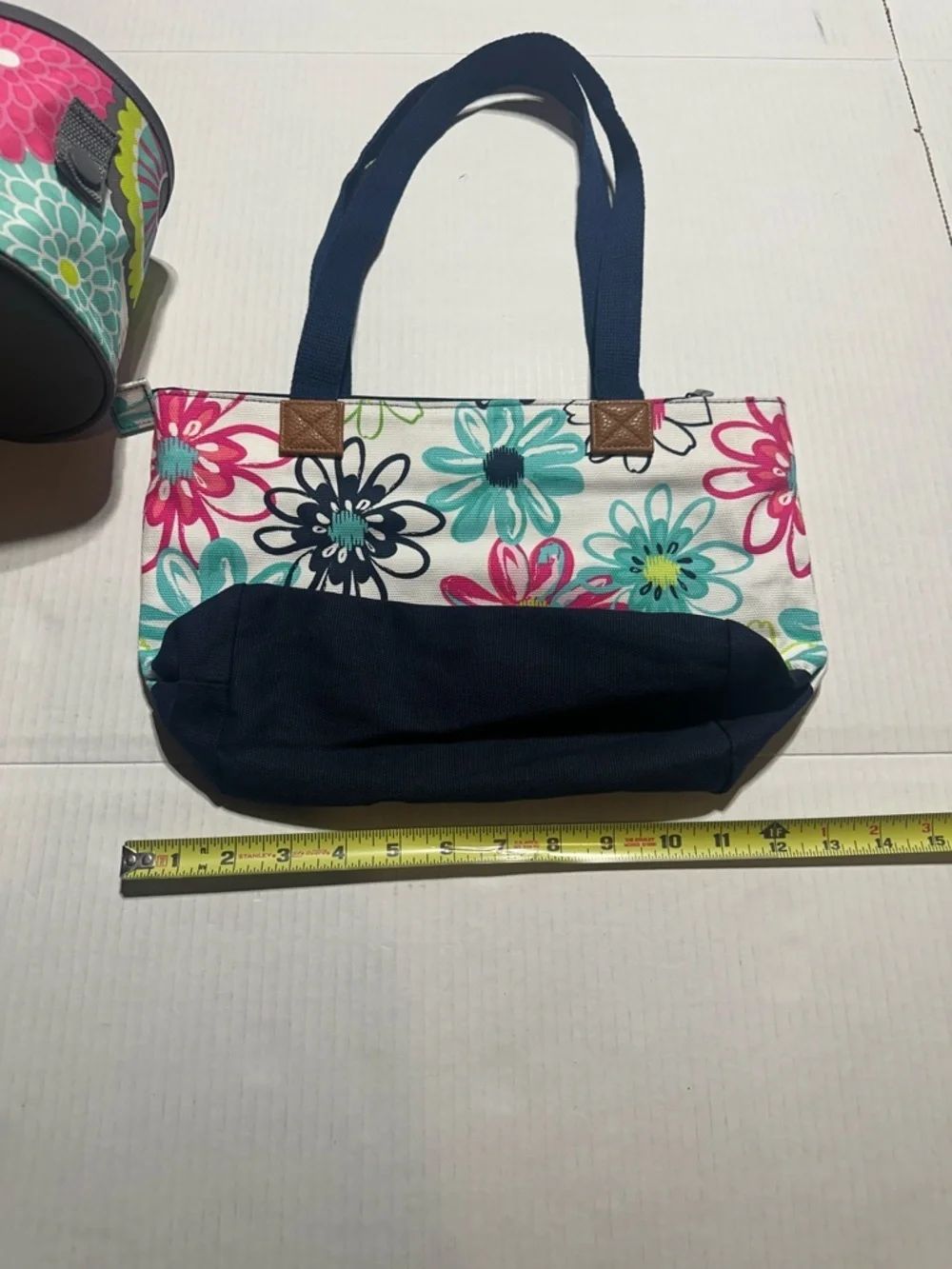Set of 2 thirty-one Floral Canvas Tote w Matching Accessory Navy, Pink & Teal